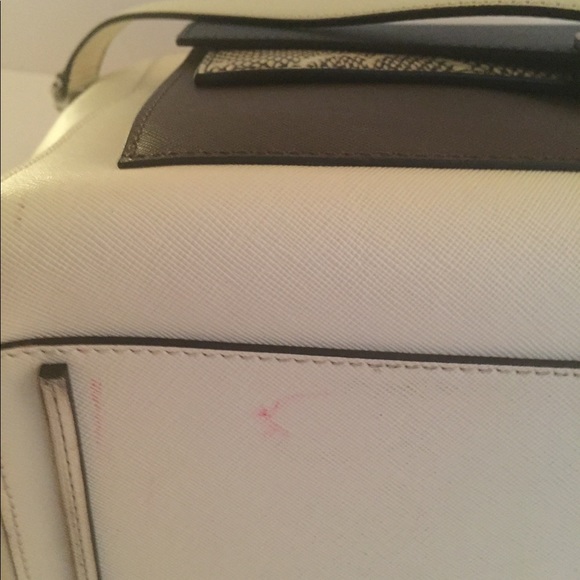 Tory Burch tote purse white with navy & snake - Picture 7 of 8